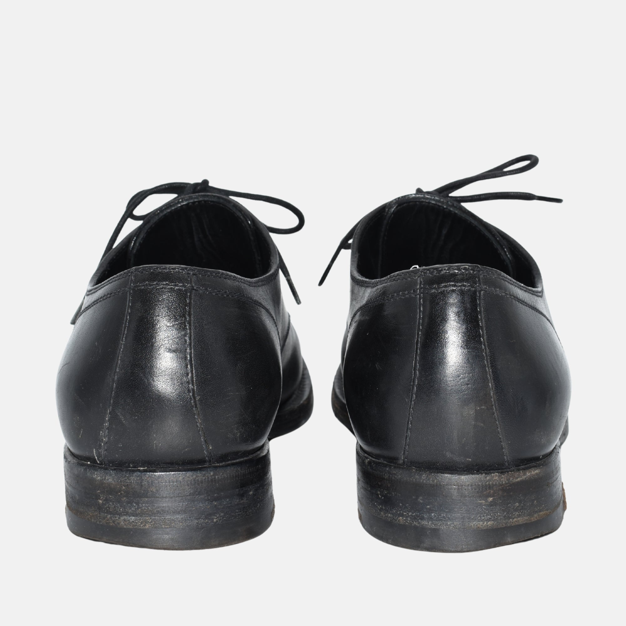 Black Shoes made of Leather (EU 43)
