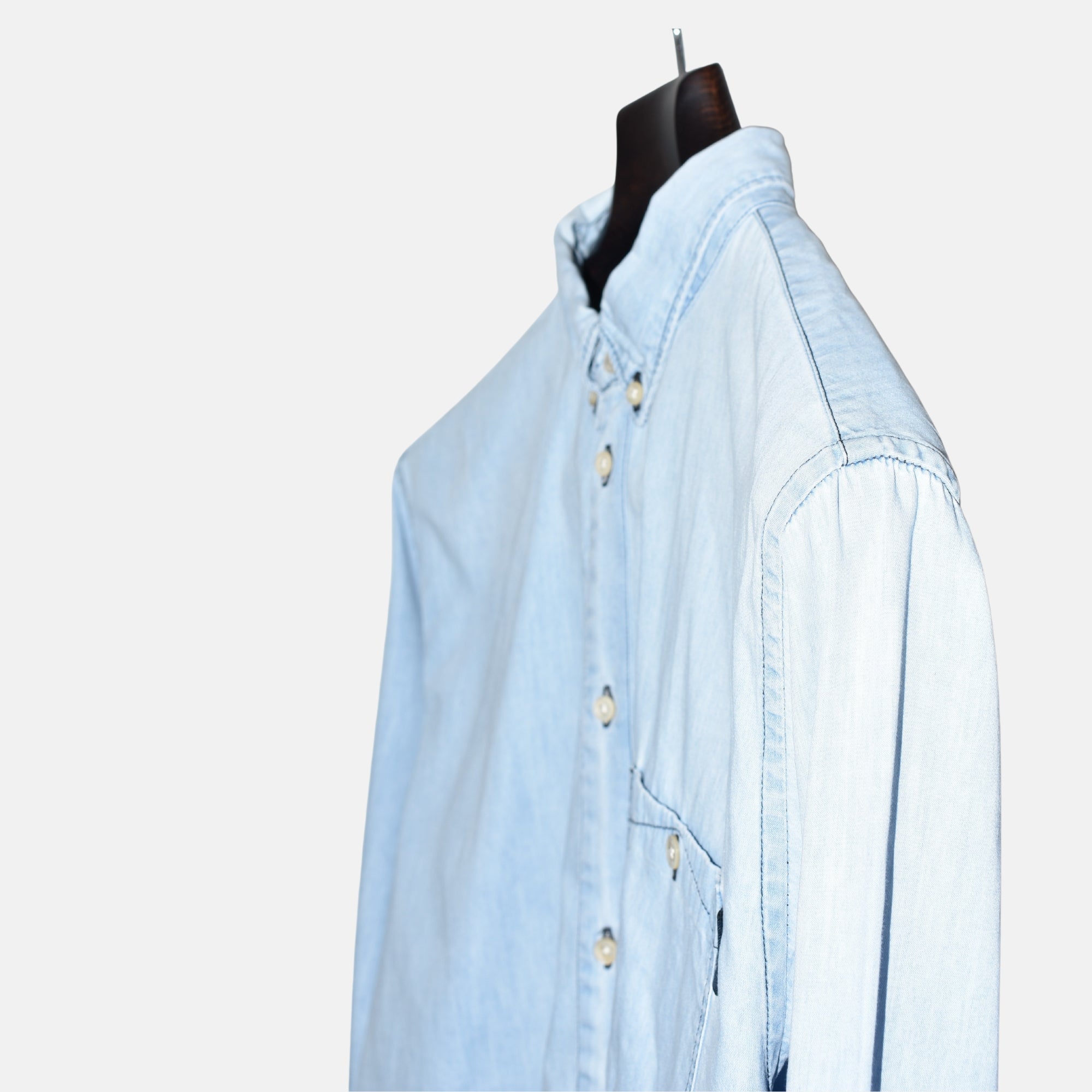 Light Blue Denim Shirt made of Cotton (M)