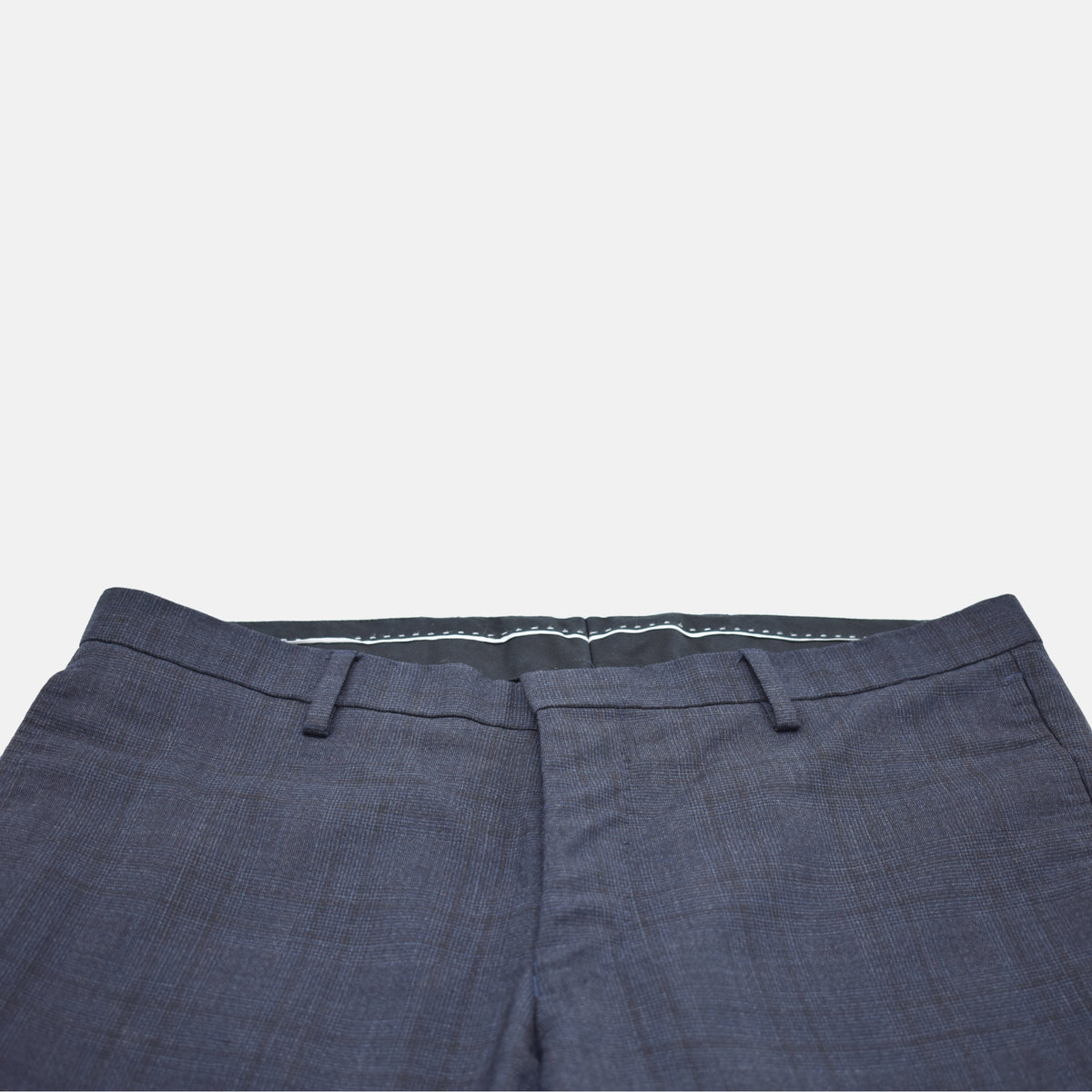 Dark Blue Checkered Double Breasted Suit made of Wool (EU 46)