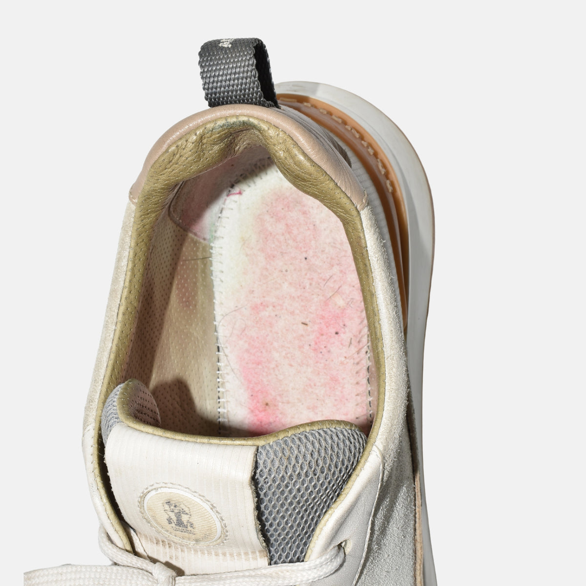 Offwhite Sneaker aus Wildleder (EU 43)