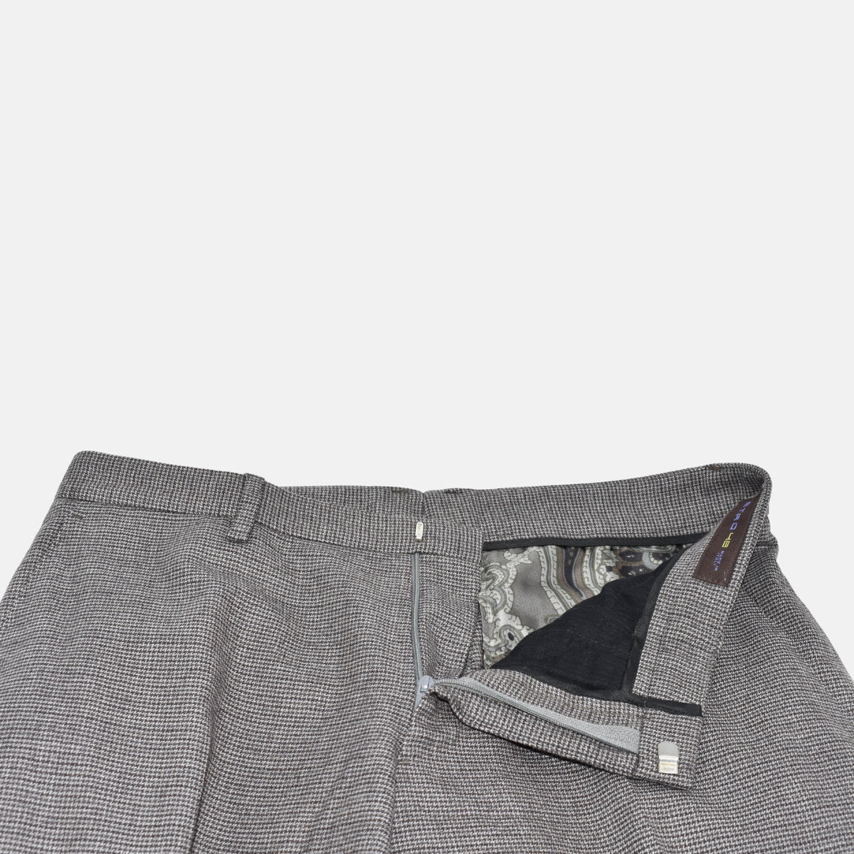 Brown-Gray Checkered Suit made of Wool ( EU 48)