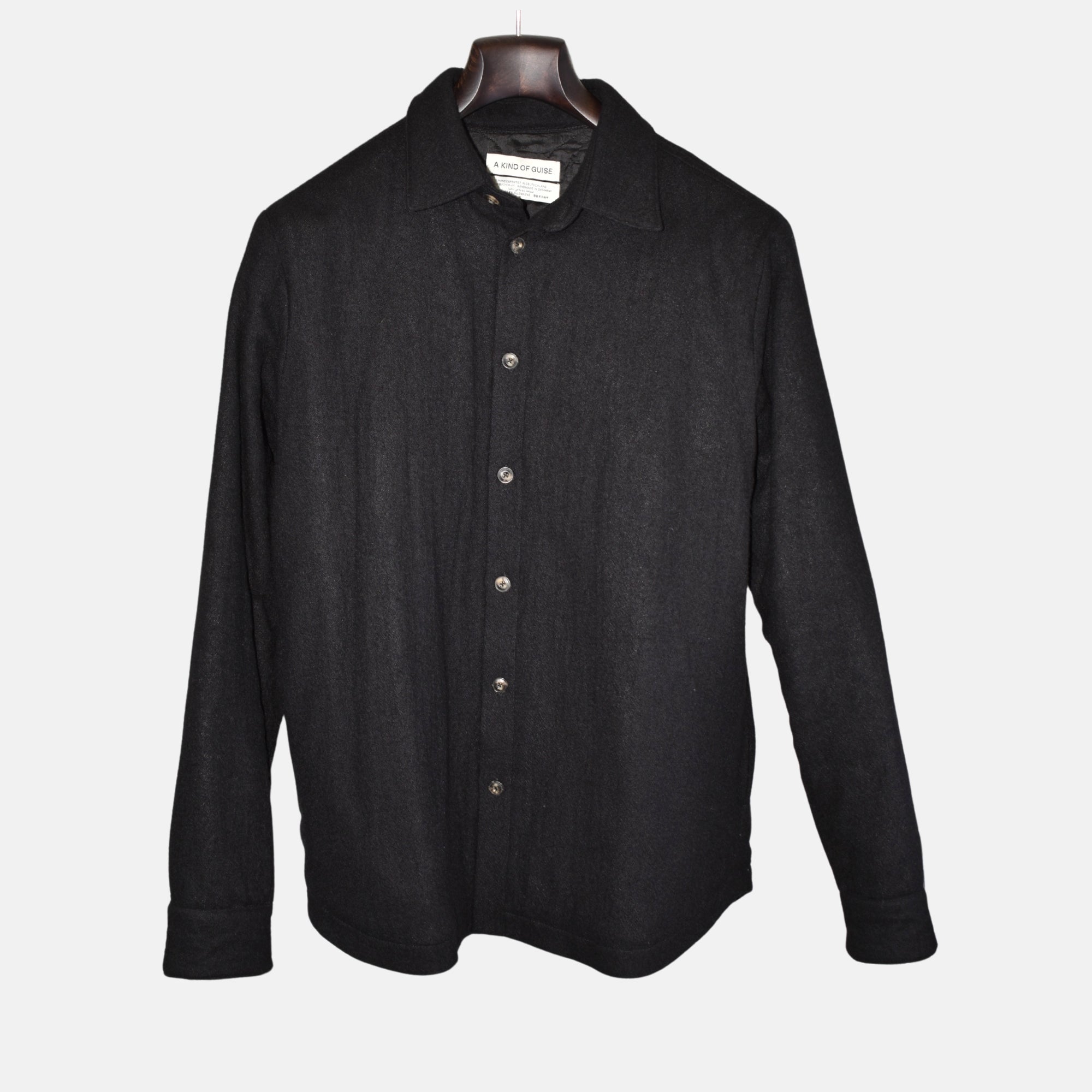 Black Overshit made of Virgin Wool (M)
