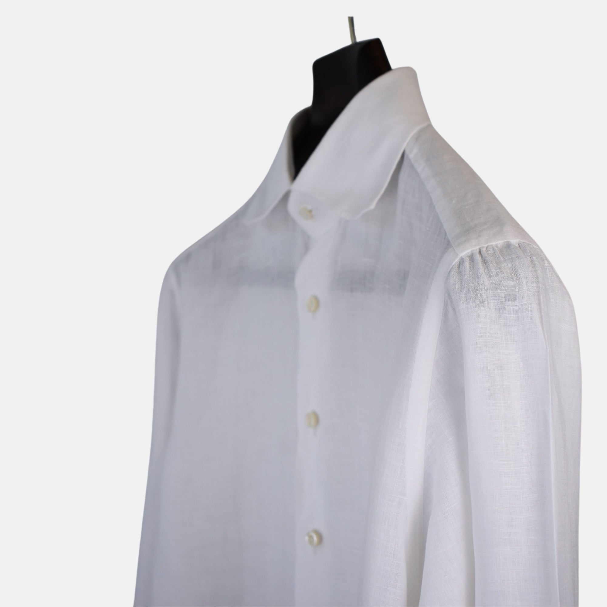 White Shirt made of Linen (EU 41)