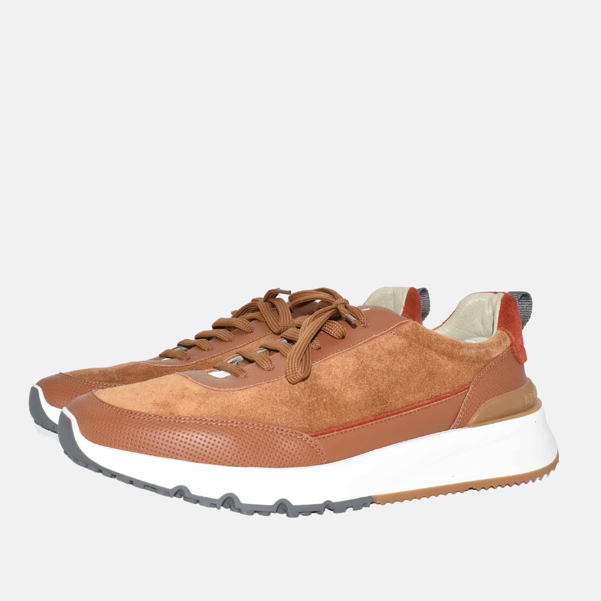 Brauner Sneaker aus Wildleder/Leder (EU 43)
