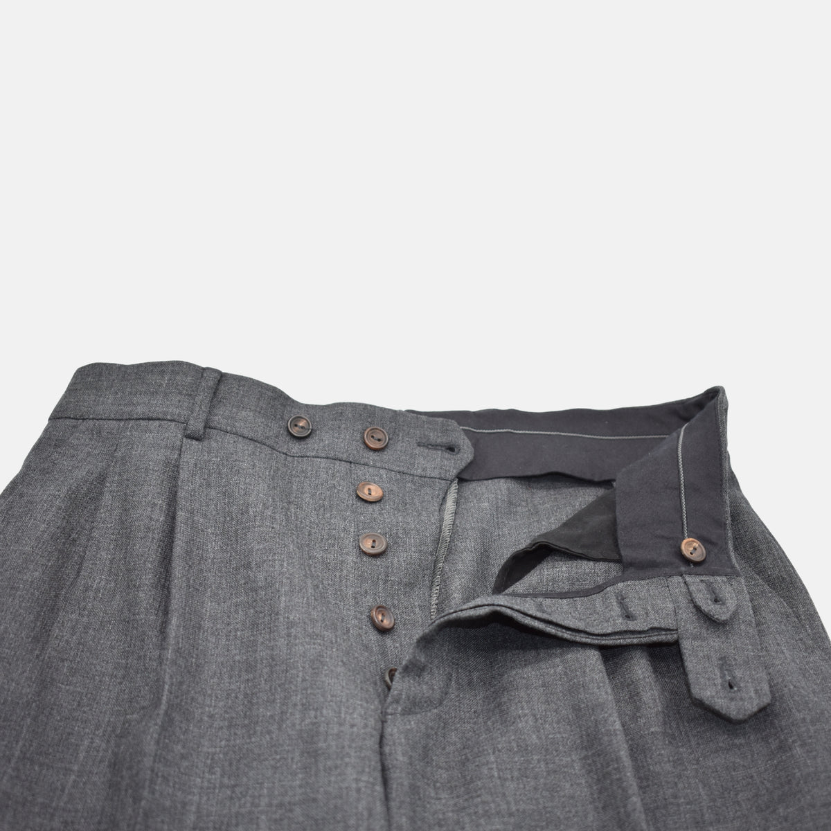 Gray Trousers made of Wool (EU 46)