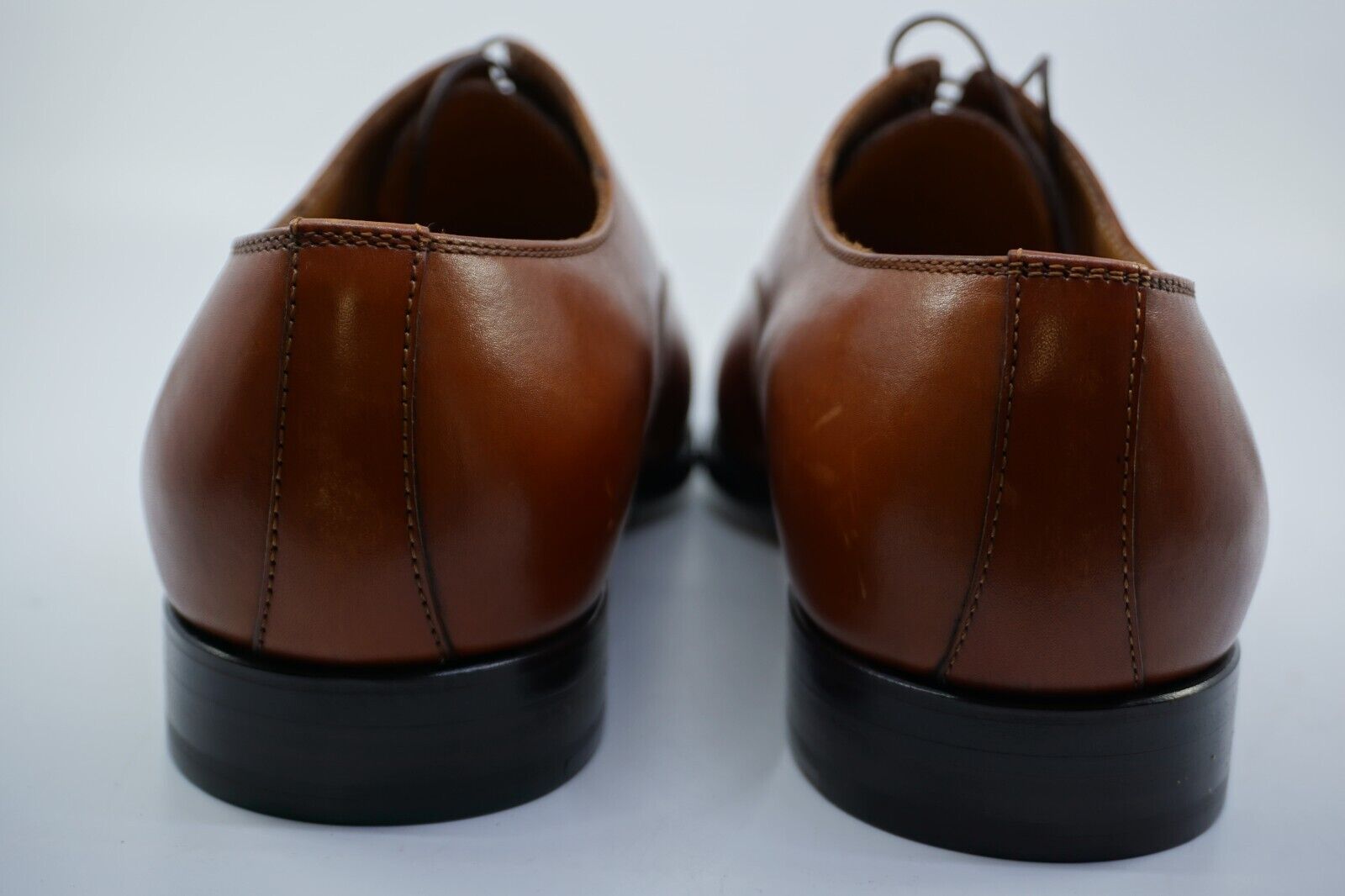 Brown Oxford Shoes made of Leather