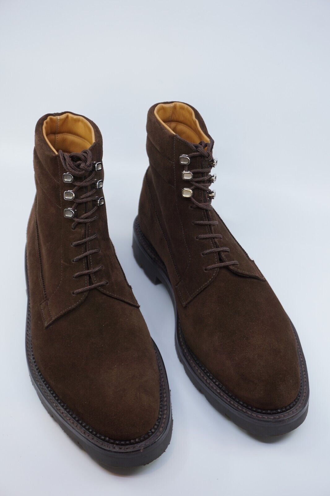 Brown Boots made of Suede