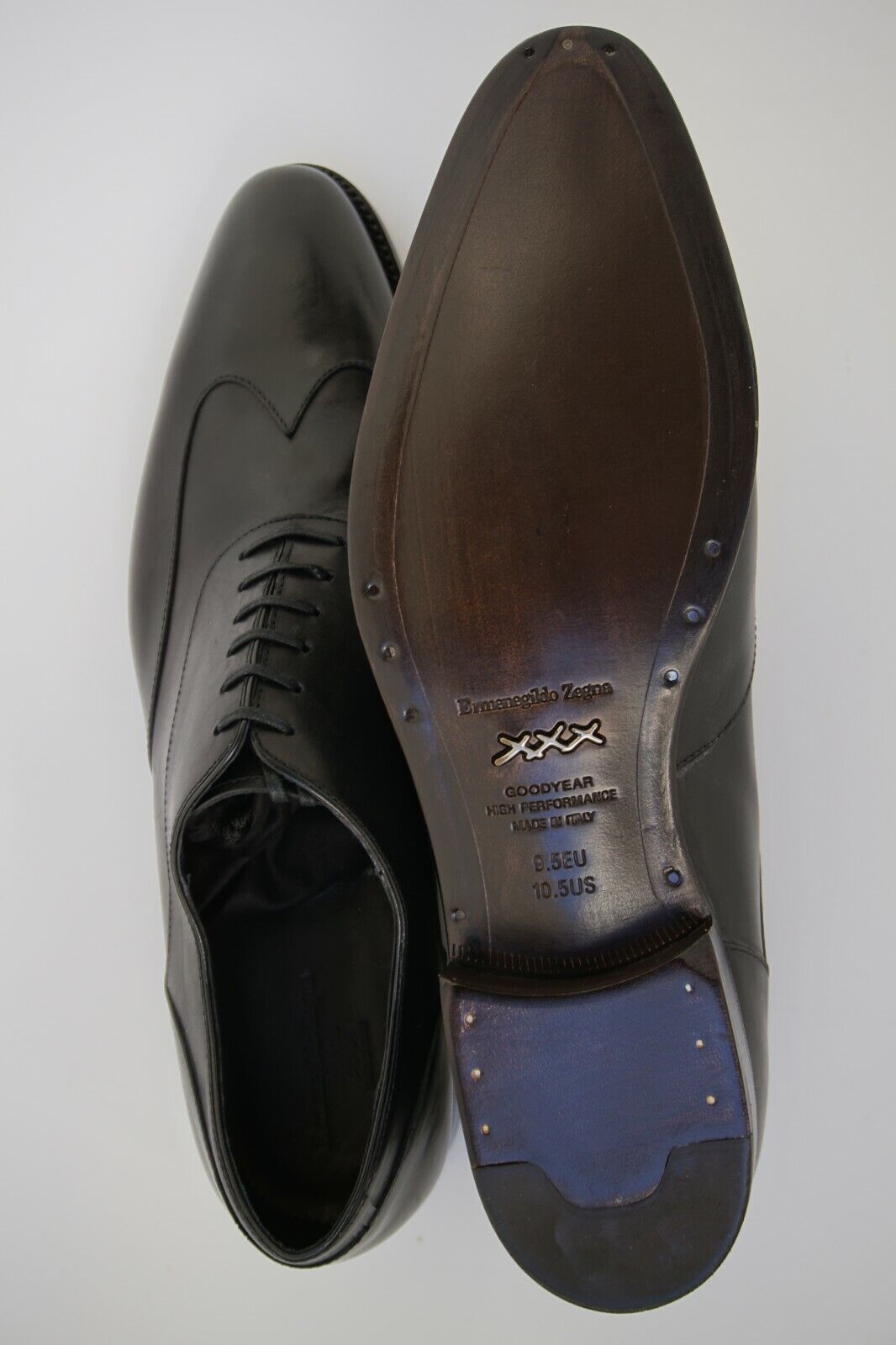 Black Oxford Shoes made of Leather